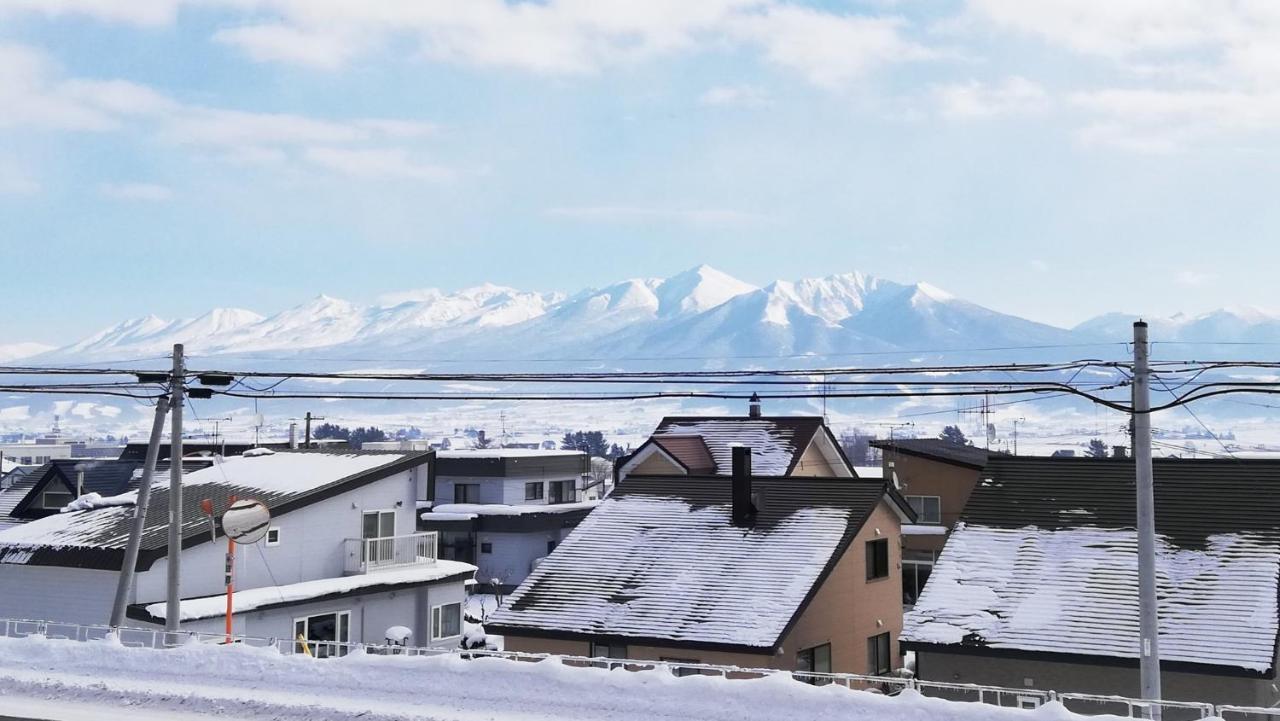 Hotel Hanafuji Inn Nakafurano Exterior foto